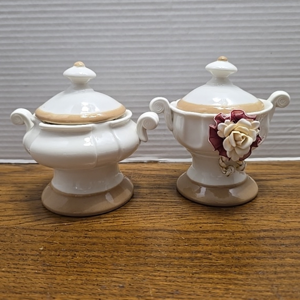 2 Casa Nova Elegant Cream and Tan Ceramic Sugar Bowls with Floral Accent